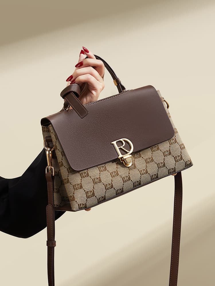 ショルダー バッグ ミニ モノグラム金具付きミニショルダー