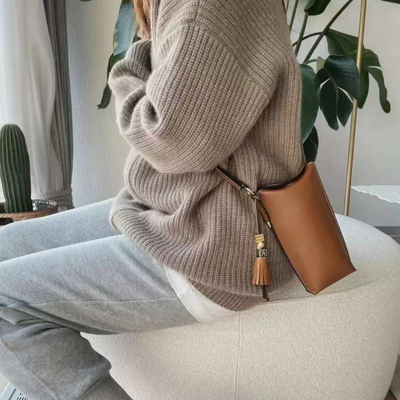 ショルダー バッグ ミニ タッセル付きミニショルダーバッグ