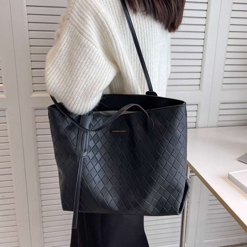 ショルダー バッグ ミニ クロコ型押しハンドバッグ＆キルティングバッグ