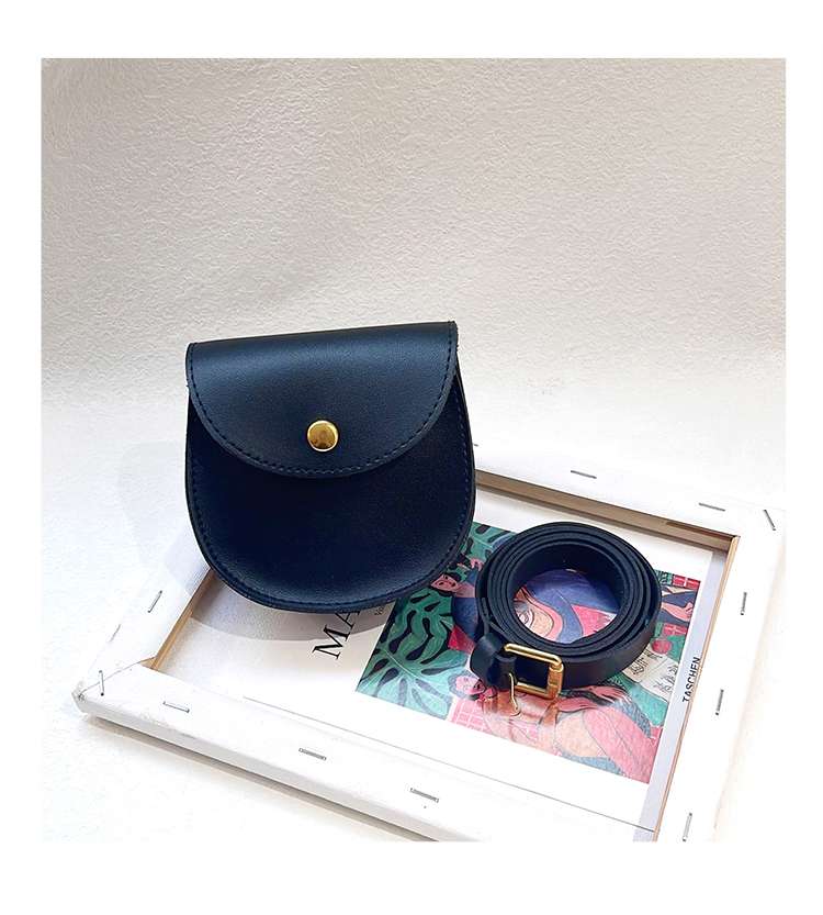 ショルダー バッグ ミニ シンプル半月型ミニショルダーバッグ