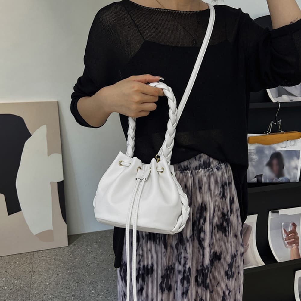 ショルダー バッグ ミニ 編み込みハンドル巾着 レディース