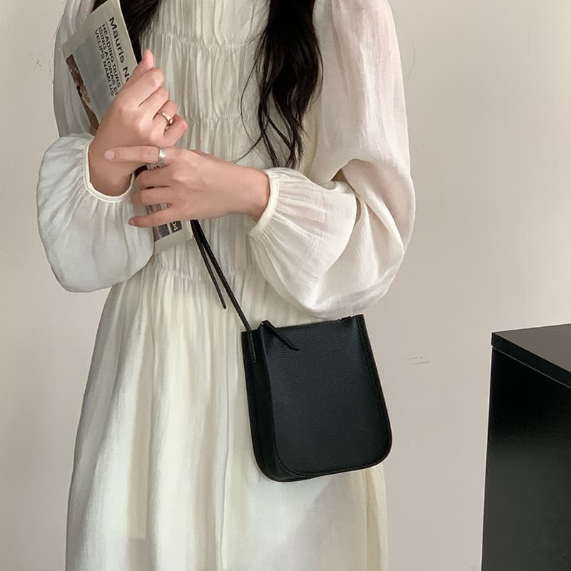 ミニショルダーバッグ シンプル スクエア ミニショルダー