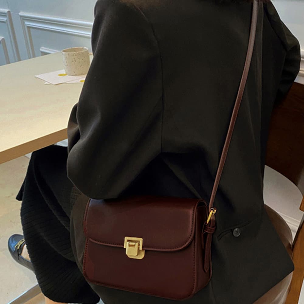 ショルダー バッグ ミニ スクエア 金具付きコンパクト
