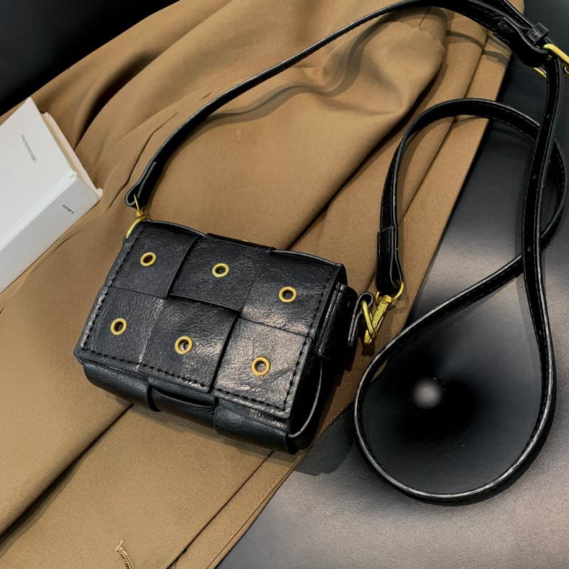 スタッズ装飾ミニショルダーバッグ レディース韓国風